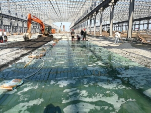 信义玻璃（广西）有限公司500000㎡绿色金刚砂+固化剂地坪